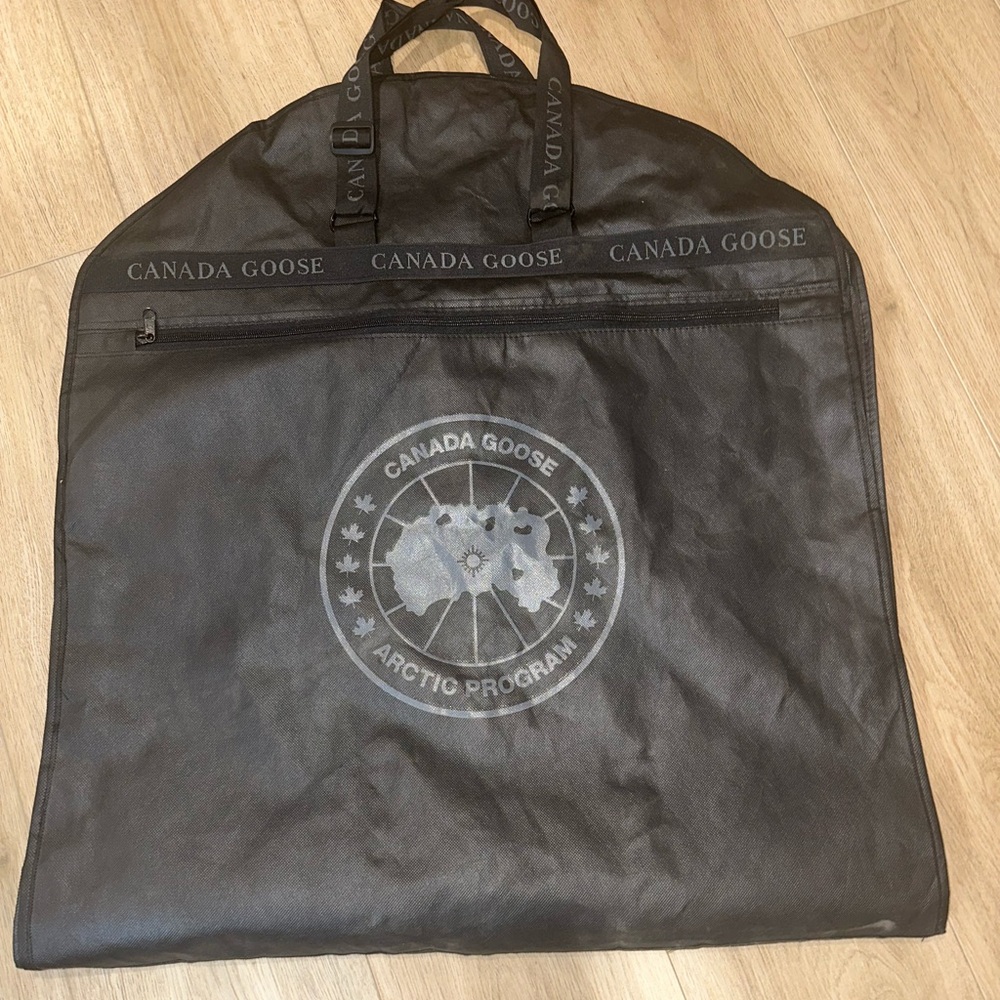 Canada Goose Garment Bag